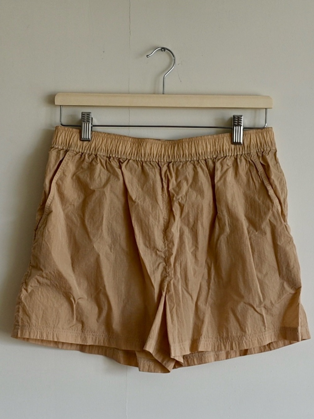 TNA Tan Elastic-Waist Athletic Shorts